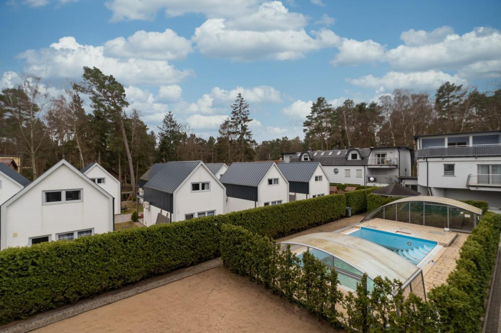 Apartament Happy - Basen, Plaza, Ochrona 24H - 3 Sypialnie Dla Maksymalnie 8 Osob Pobierowo Zewnętrze zdjęcie